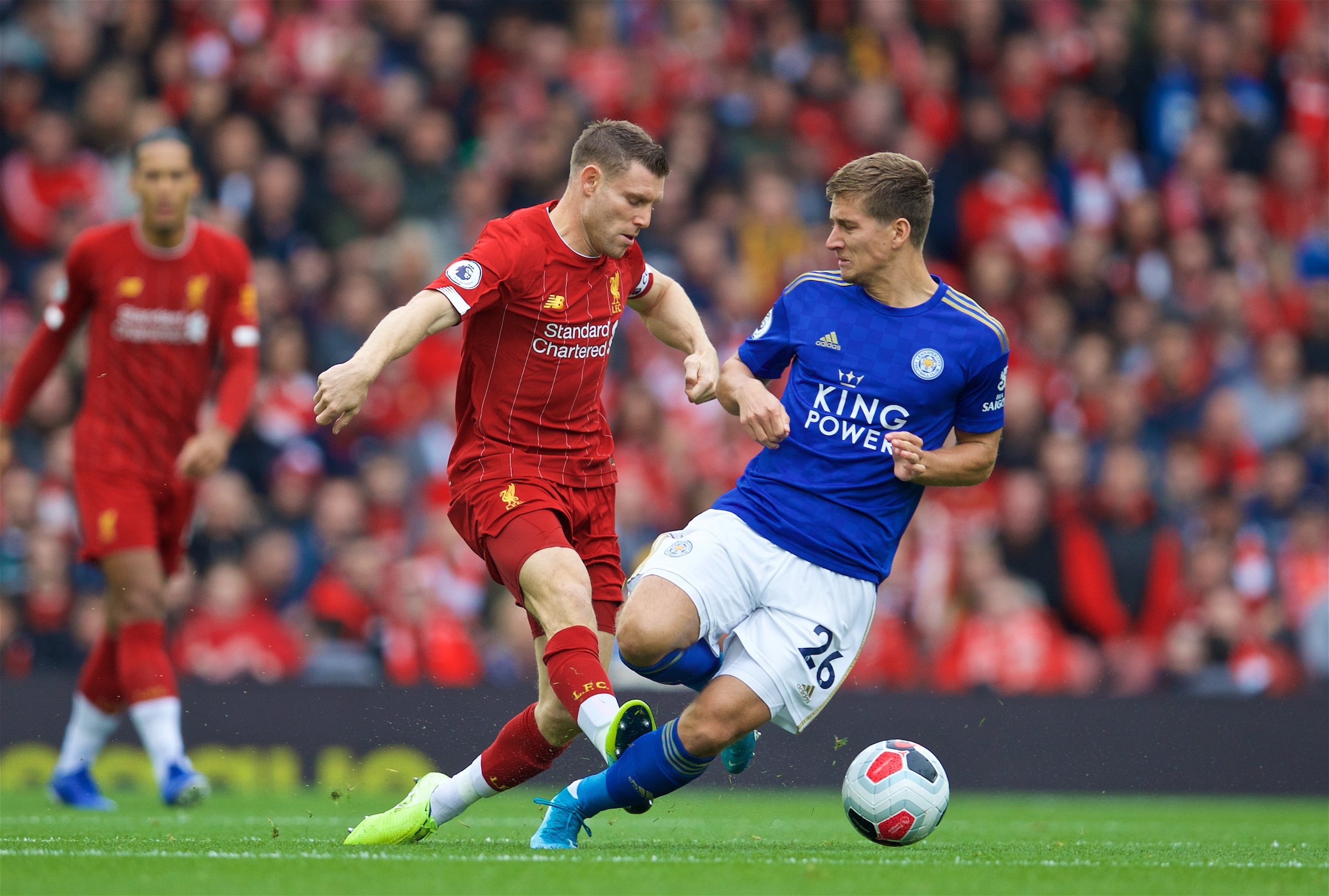 随着国际足 随着国际足