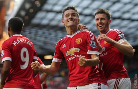 篮球比赛中 篮球比赛中